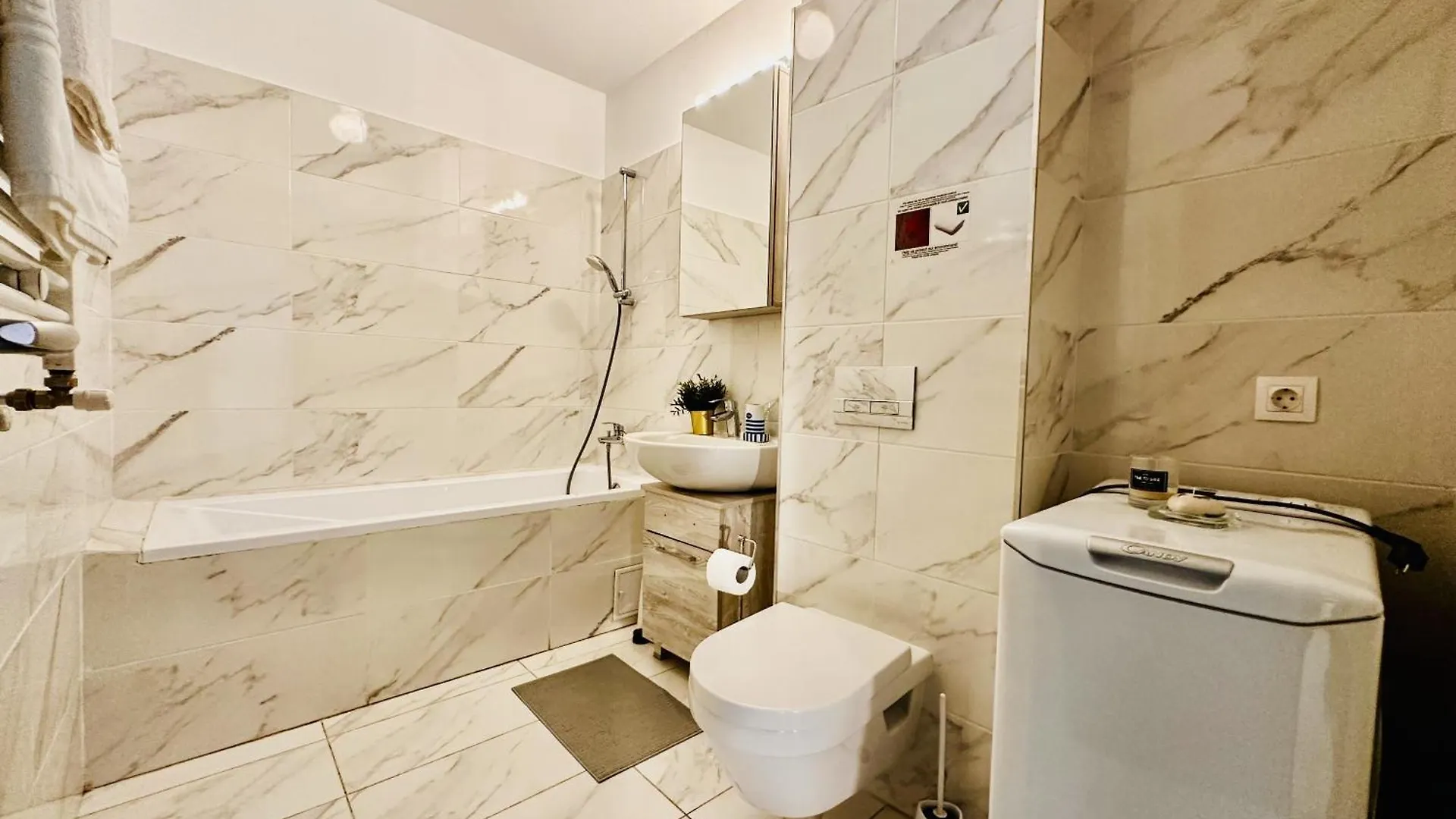 Maia Home Relax And Parking Bucharest Apartment