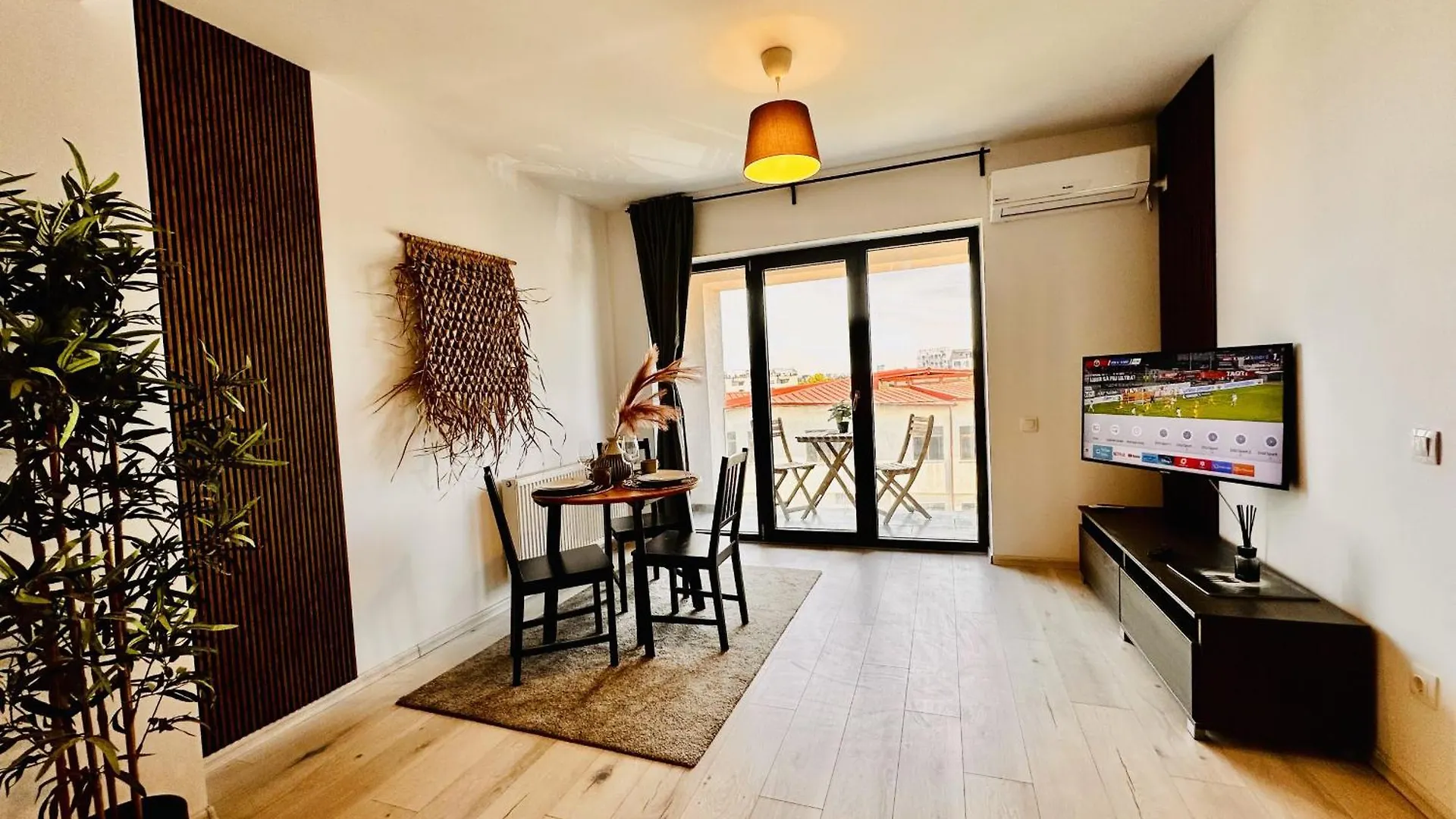 Maia Home Relax And Parking Bucharest Romania